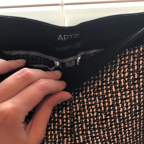 Capri Pant - Picture 3 of 4